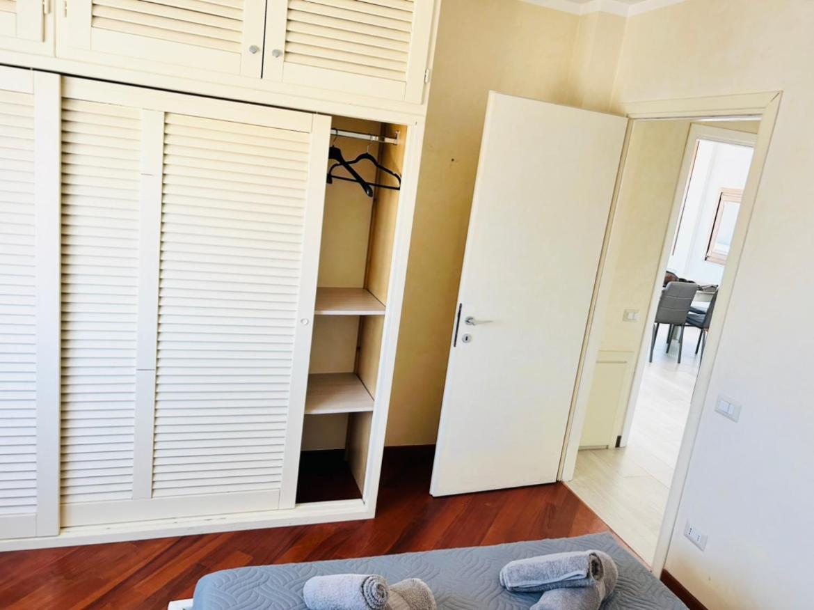 Sunny Rooftop Loft With Gorgeous Views Of ออลเบีย ภายนอก รูปภาพ